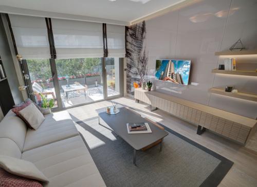 _DSC9242_3_4_5_6_Fusion-Interior-Edit